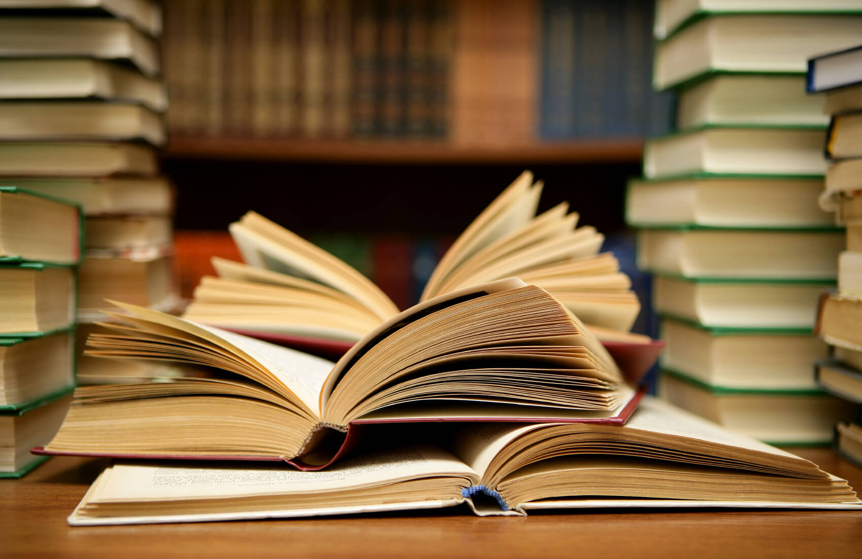 Cinco libros que le ayudarán a comenzar un emprendimiento